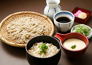 麦とろとざるそば